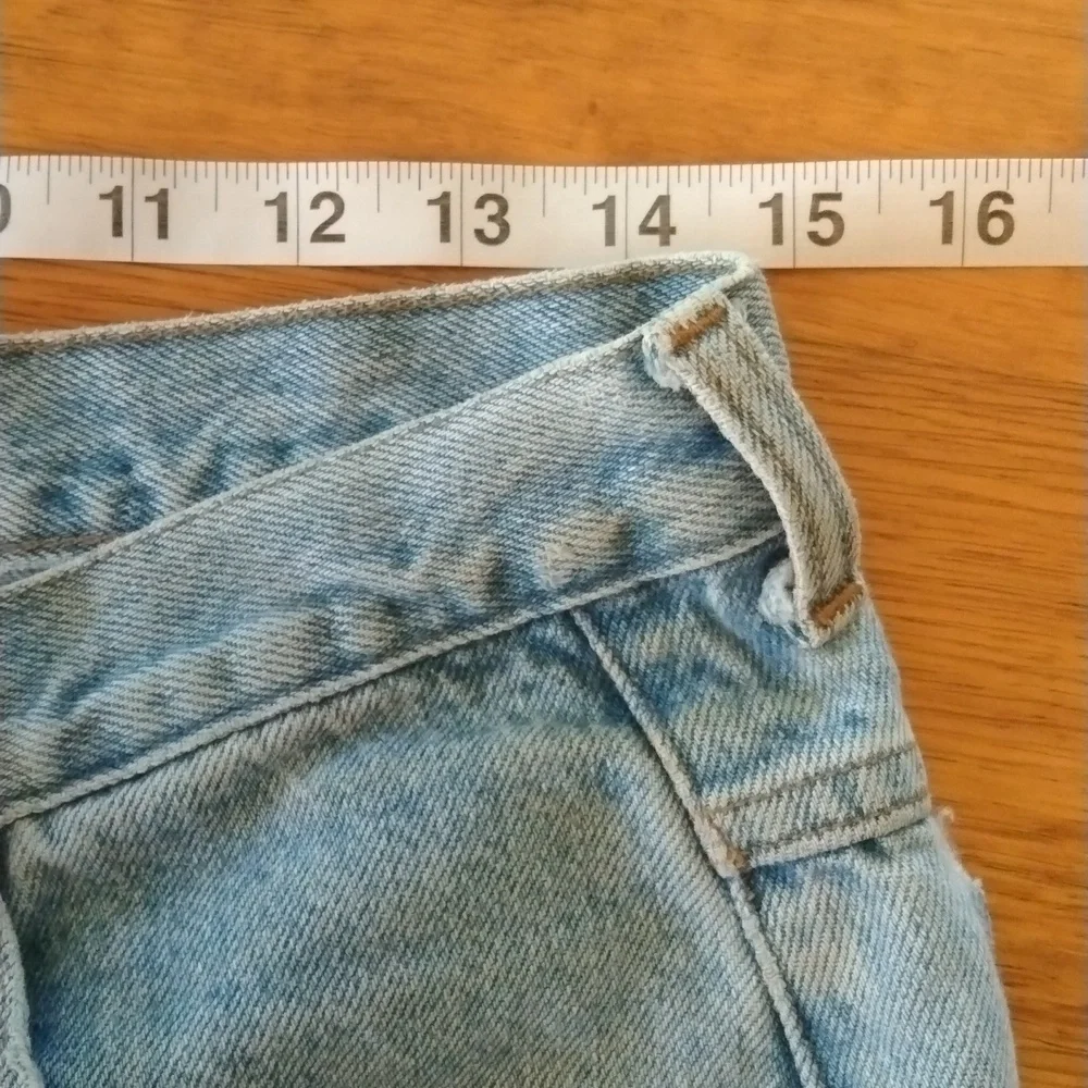 MFG Girbaud size 31 retro/ vintage size 31 jeans. Great fit and style.